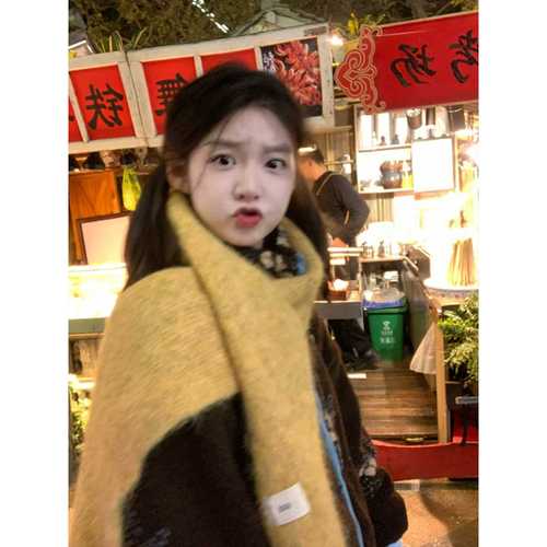 Lambswool Korean-style yellow scarf that makes you look good, suitable for girls in winter, knitted yarn, warm and versatile, high-end, windproof
