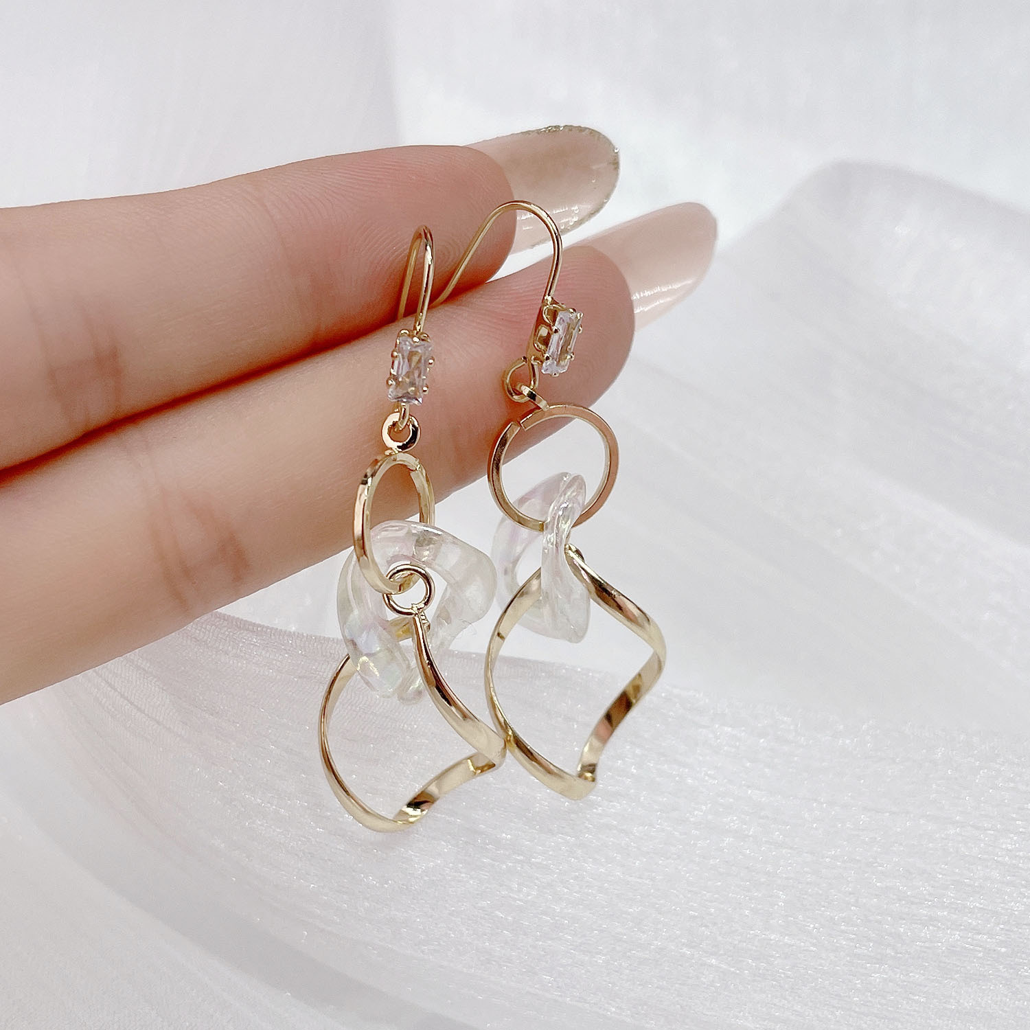 21新款日韩甜美螺旋耳坠耳环 炫彩亚克力个性镶锆耳钩耳饰品