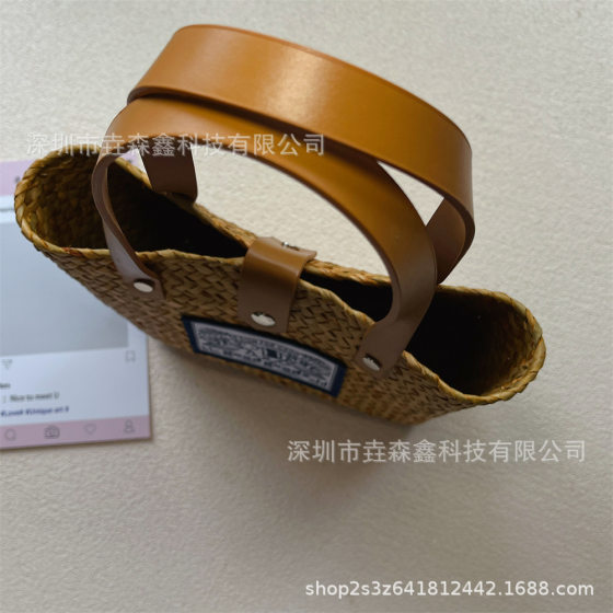 Factory wholesale pastoral hand-woven seaweed handbag bag Joker simple straw bag retro fresh photo