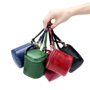 Mini hand carrying lipstick bag earphone bucket bag soft leather niche design simple coin storage coin purse ins style