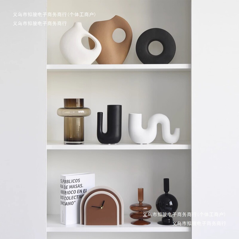 Decoration German Modern Home Light Luxury Style Decoration Ornaments Soft Art Earth Color Living Room