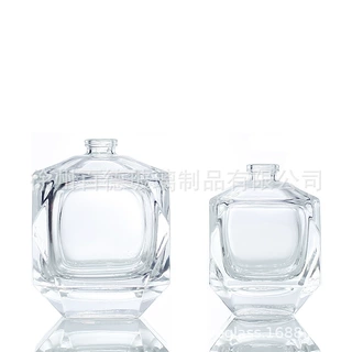 厂家批发定制晶白料香水瓶化妆品瓶乳液膏霜瓶开模玻璃瓶喷雾瓶