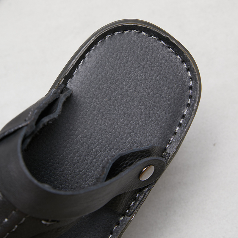 Hand-Sewn Genuine Leather Men's Closed-Toe Sandals 2026 Summer Cool Comfortable Soft Durable Men's Shoes Wholesale from Manufacturer