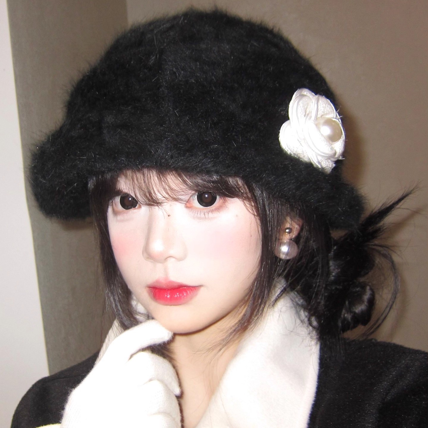 New Camellia Plush For Women Winter French Hepburn Style Elegant Beret Warm Exotic Lady Hat_voghion.com
