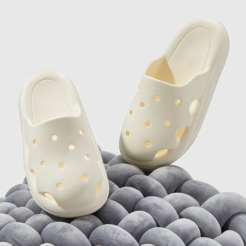 Slippers Women's Summer Outer Wear 2023 New Thick-soled Cartoon Indoor Home Non-slip eva Hole Shoes