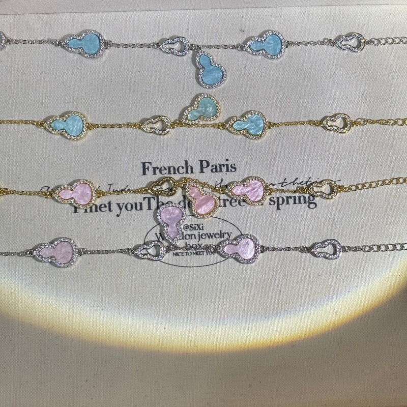 Zircon-inlaid gourd-shaped bracelet, light luxury, gentle, multi-color mother-of-pearl, niche, simple, everyday fashion, versatile women's jewelry