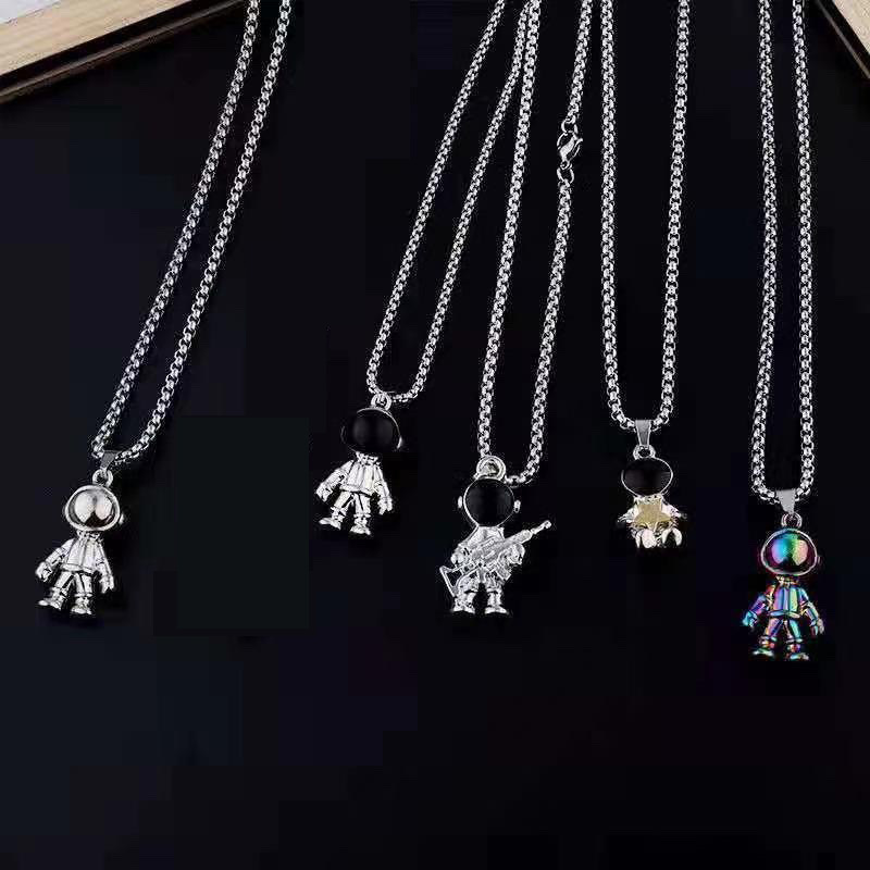 宇航员太空人不锈钢项链男女百搭简约长款嘻哈个性蹦迪毛衣链批发