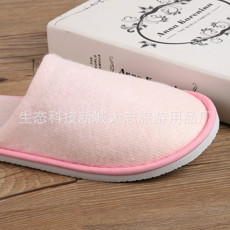 Hotel disposable slippers beauty salon guest slippers bed & breakfast thickened cotton and linen coral velvet slippers travel Portable Batch Hotel disposable slippers beauty salon guest slippers bed & breakfast thickened cotton and linen coral velvet slippers travel Portable Batch