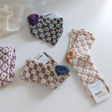 韩国进口kikiyasocks春秋冬复古立体花朵时尚棉袜子W-C-168