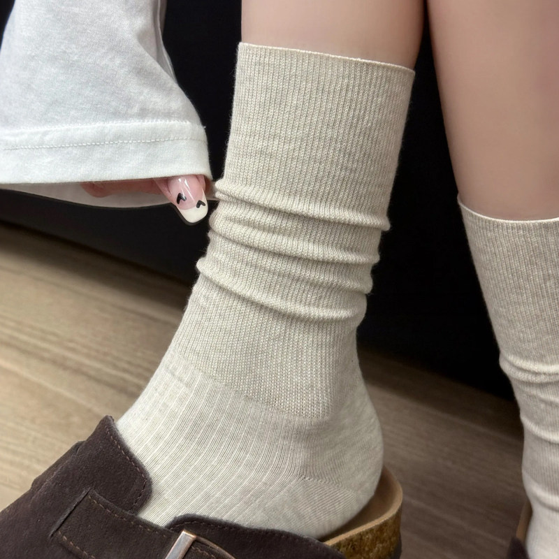 My Early Spring Must-Have~ Oatmeal-Colored Slouch Socks! Versatile Basic Style~ I Never Get Tired of Wearing Them! My Mom Keeps Praising Them! My Early Spring Must-Have~ Oatmeal-Colored Slouch Socks! Versatile Basic Style~ I Never Get Tired of Wearing Them! My Mom Keeps Praising Them!