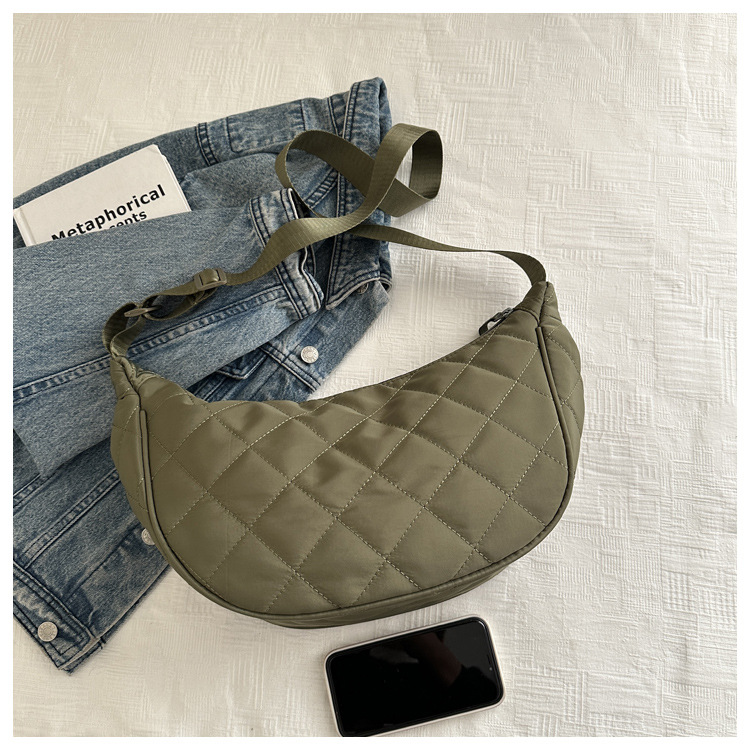 "Stylish large-capacity dumpling bag 2025 New trendy and fashionable niche single-shoulder bag, versatile and simple crossbody bag wholesale. undefined