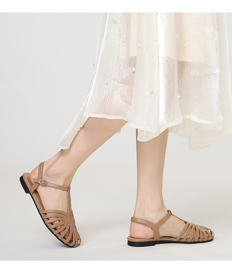 Hollowed Out Closed Toe T Strap Flat Sandals Beach Travel Shoes_voghion.com