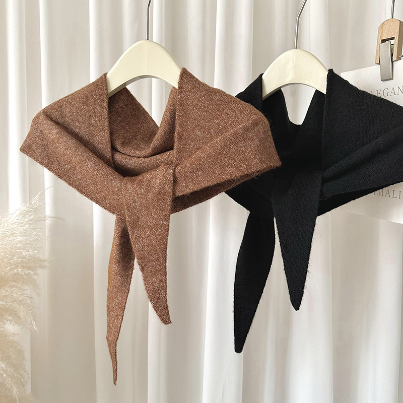 Corea Del Sur Dongdaemun nuevo color puro de punto triángulo bufanda mujeres Otoño e Invierno versátil cálido cuello decorativo bufanda chal