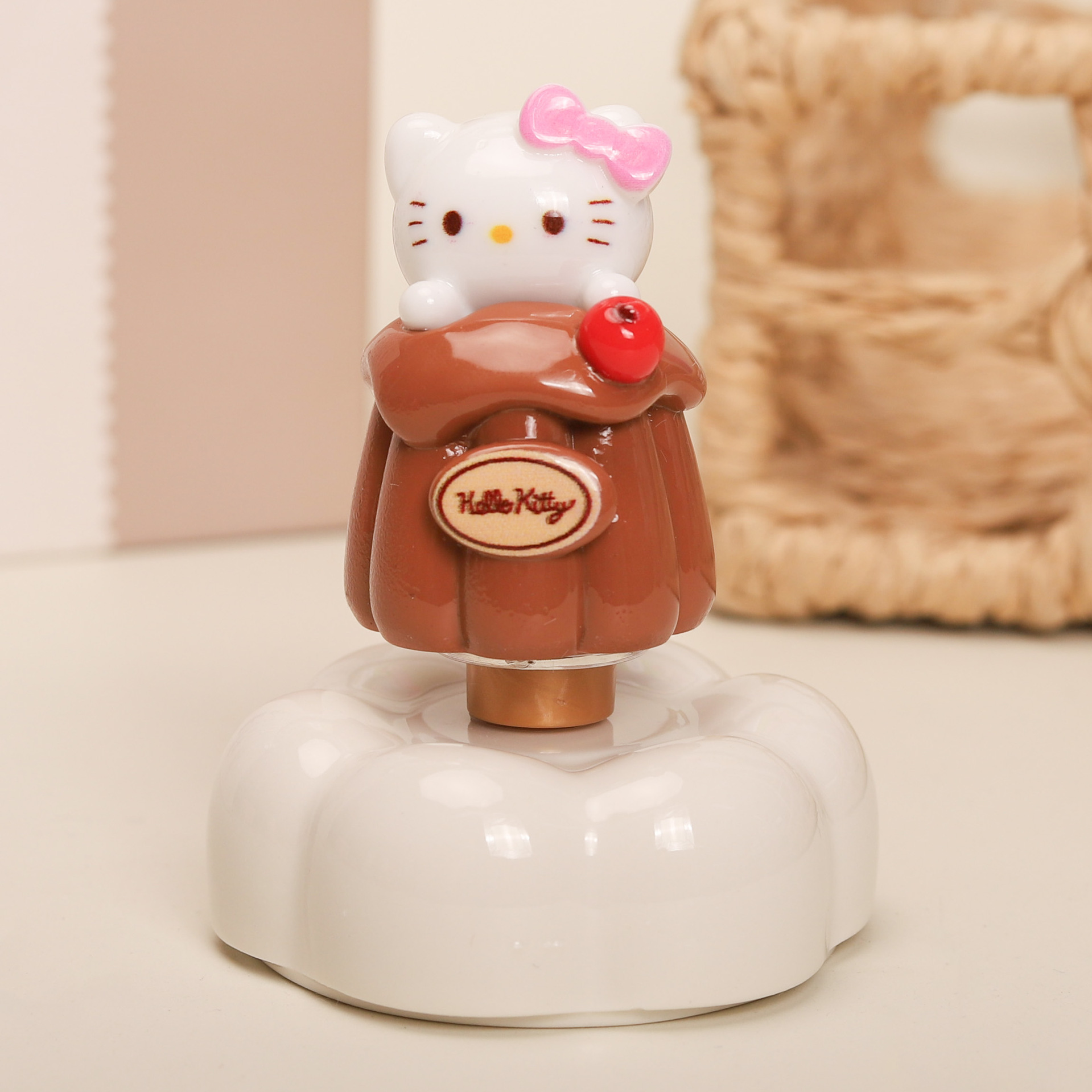 Trendy Food Toy Afternoon Tea Cat Spinner Car Desktop Rotating Ornament Gift for Stalls and Giveaways Wholesale