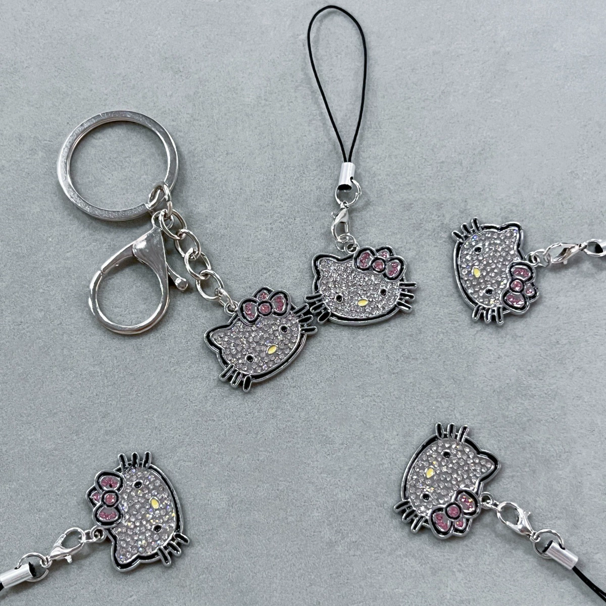 Keychain (Hello Kitty) cartoon backpack key accessory, 2-carat charm, 9×9×1 cm