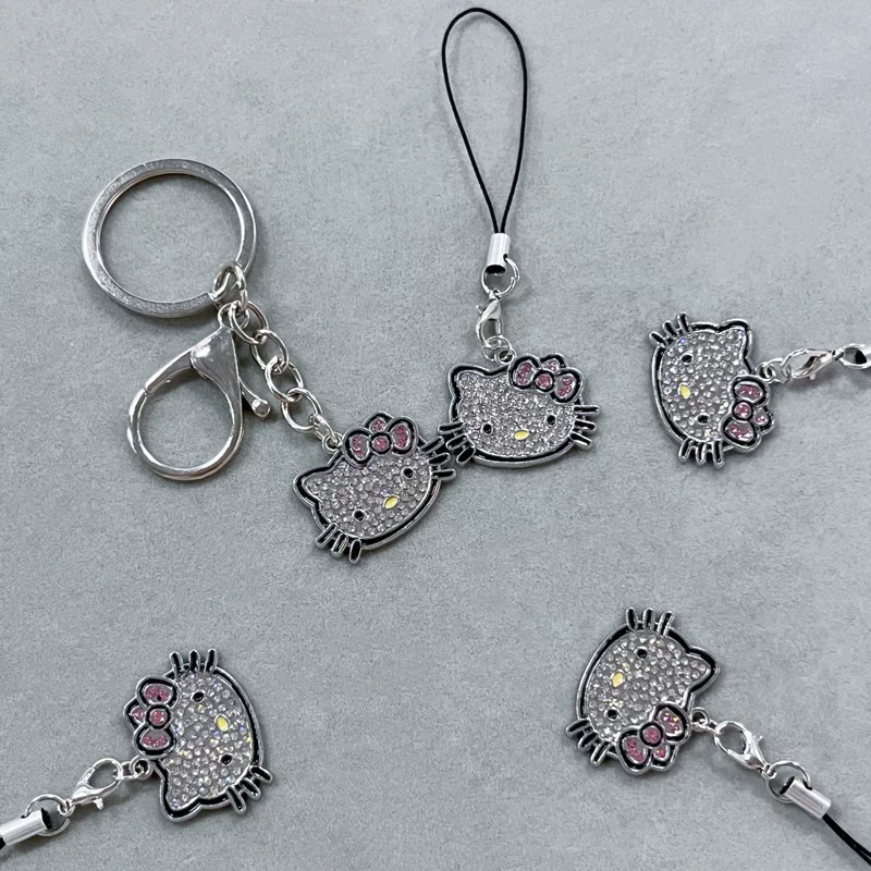 Keychain (Hello Kitty) cartoon backpack key accessory, 2-carat charm, 9×9×1 cm