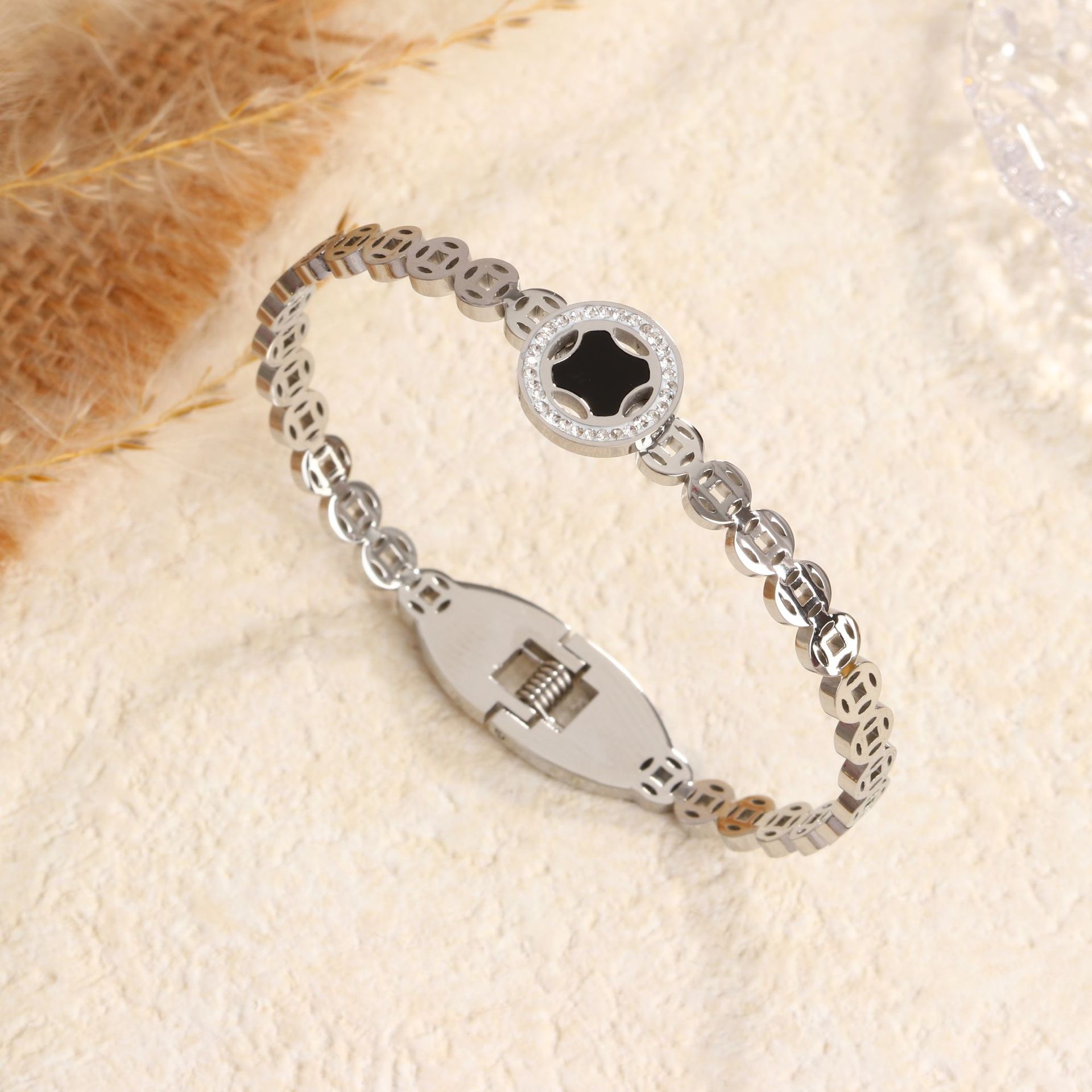 Diamond Encrusted Black Shell Bangle For Women Luxury Bracelet_voghion.com