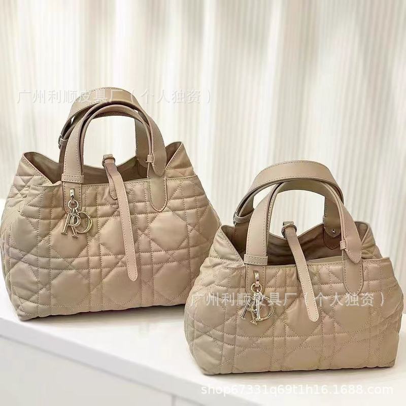 D家高品质Toujours土著包手提女包单肩腋下菱格大容量托特bag|undefined