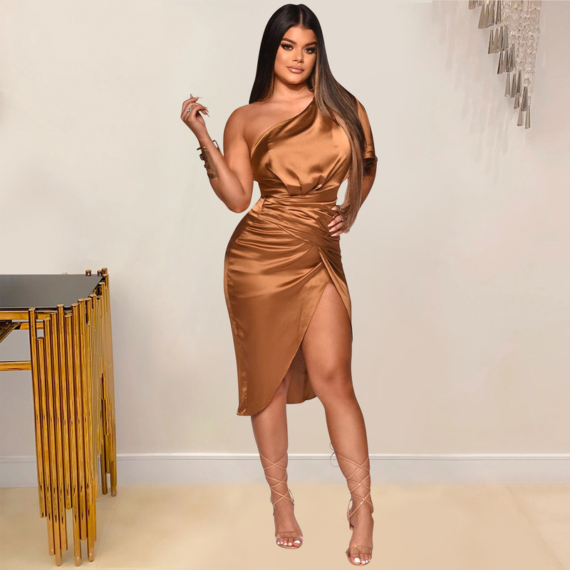 Autumn new European and American cross-border foreign trade women's clothing fashion solid color sexy one-shoulder split dress hip skirt dress