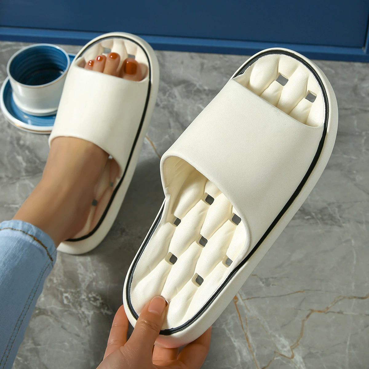 2025 новая баня в ванной комнате протекающие тапочки женские летние дома нескользящие и не вонючие