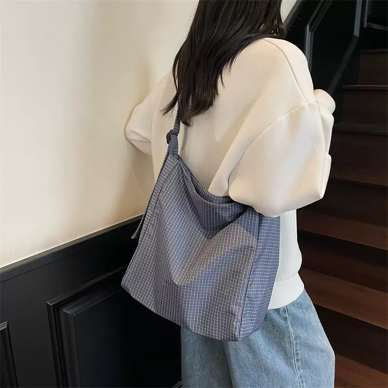 时尚潮流新款ins 小清新条纹托特包大容量通勤斜挎包休闲百搭女包