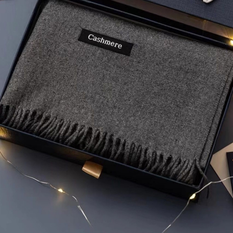 Gray single scarf. no box