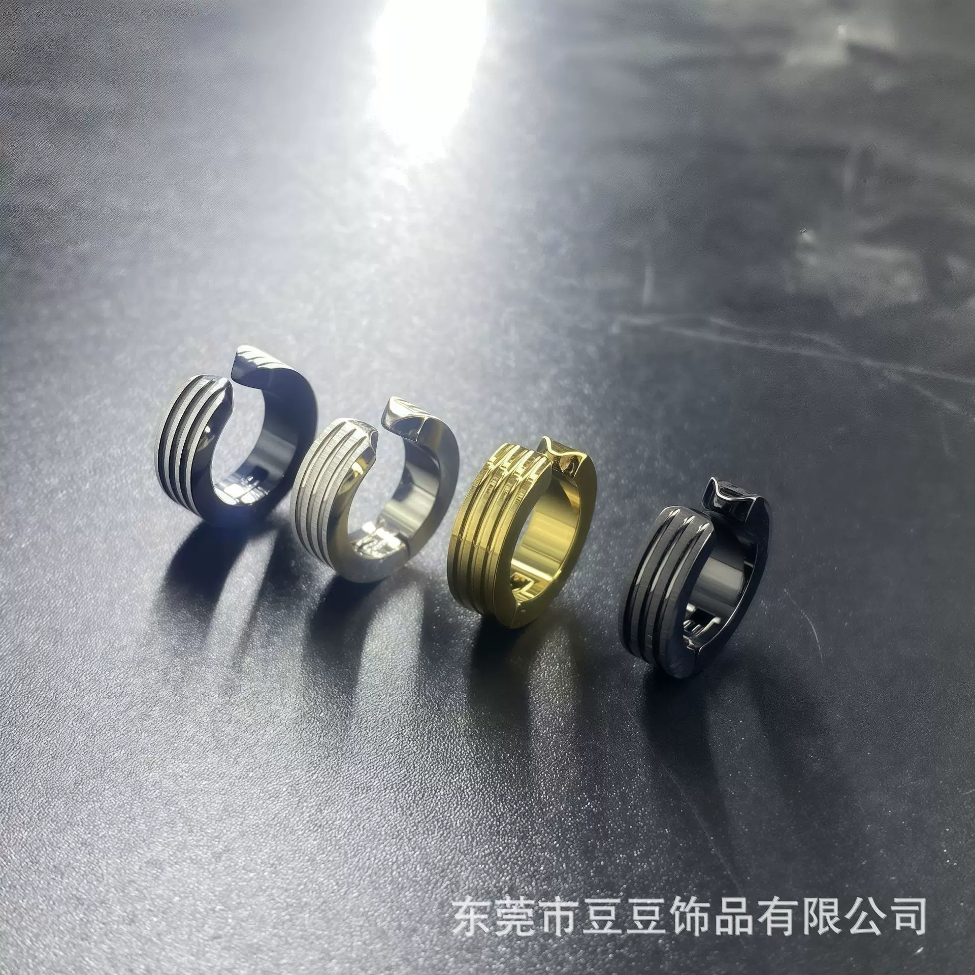 跨境韩版4*9黑色三线拉丝潮流高级感无耳洞耳夹耳饰小众厂家直销