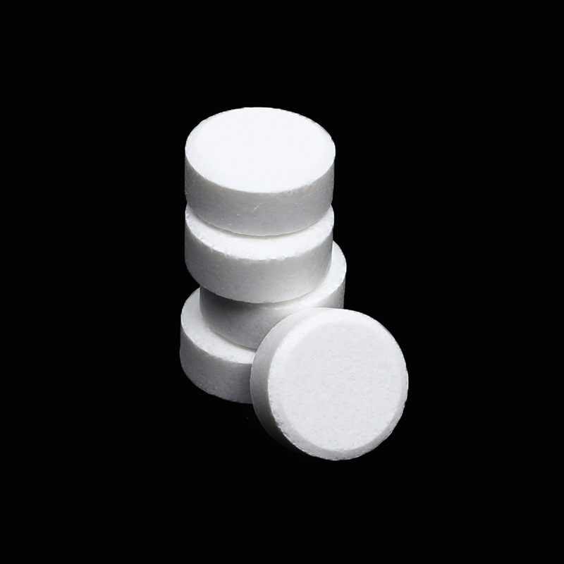 Degreases concentrated effervescent tablets