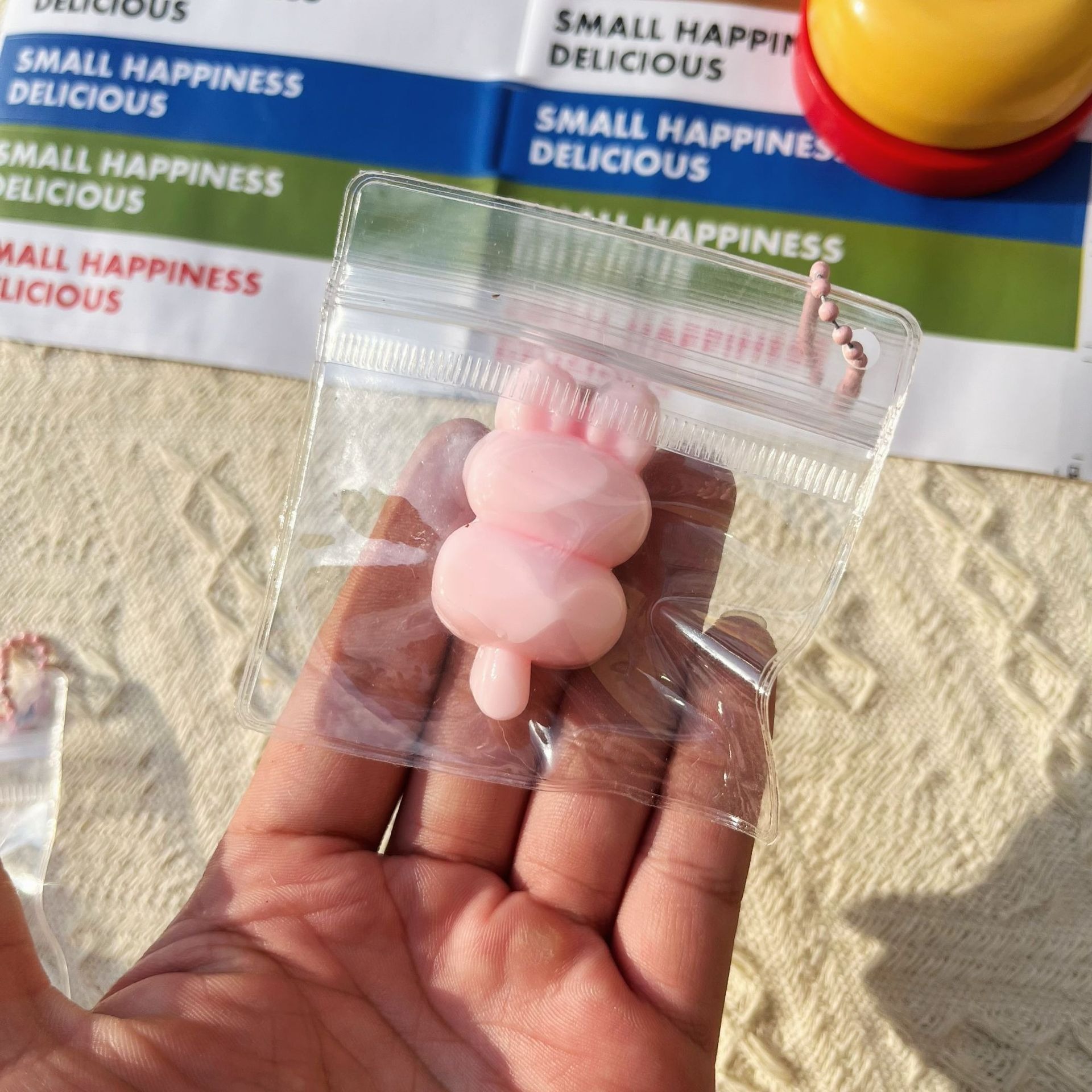 Small mochi pinch