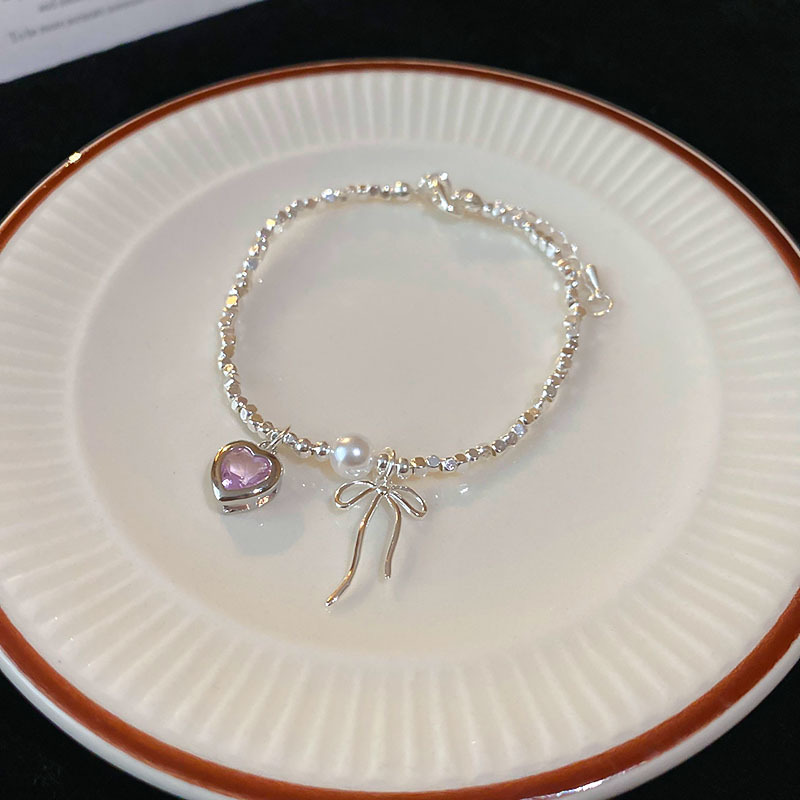 Collar con diseño de mariposa y flor, diseño de nicho moderno, cadena para clavícula, versátil, sensación de alta gama, fabricante de joyería para mejores amigas