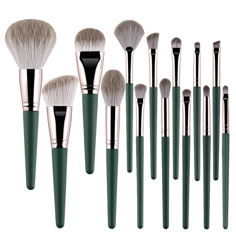 Juego de brochas de maquillaje Green Cloud de 14 piezas con mangos de madera suave, herramientas de belleza Cangzhou, juego completo de brochas de maquillaje para principiantes.
