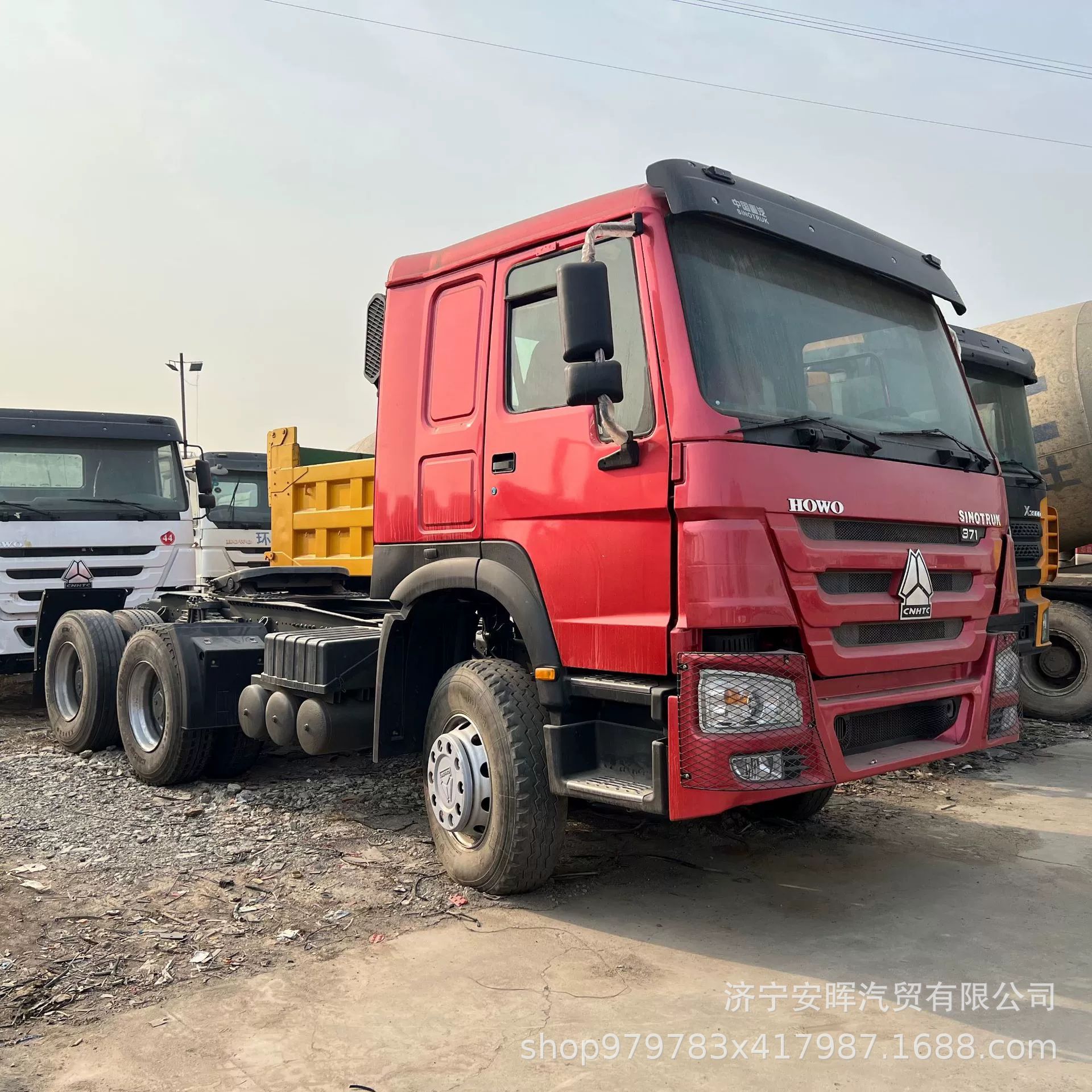 出口中国重汽HOWO大马力双驱牵引车 后八轮重型卡车 燃油拖车头