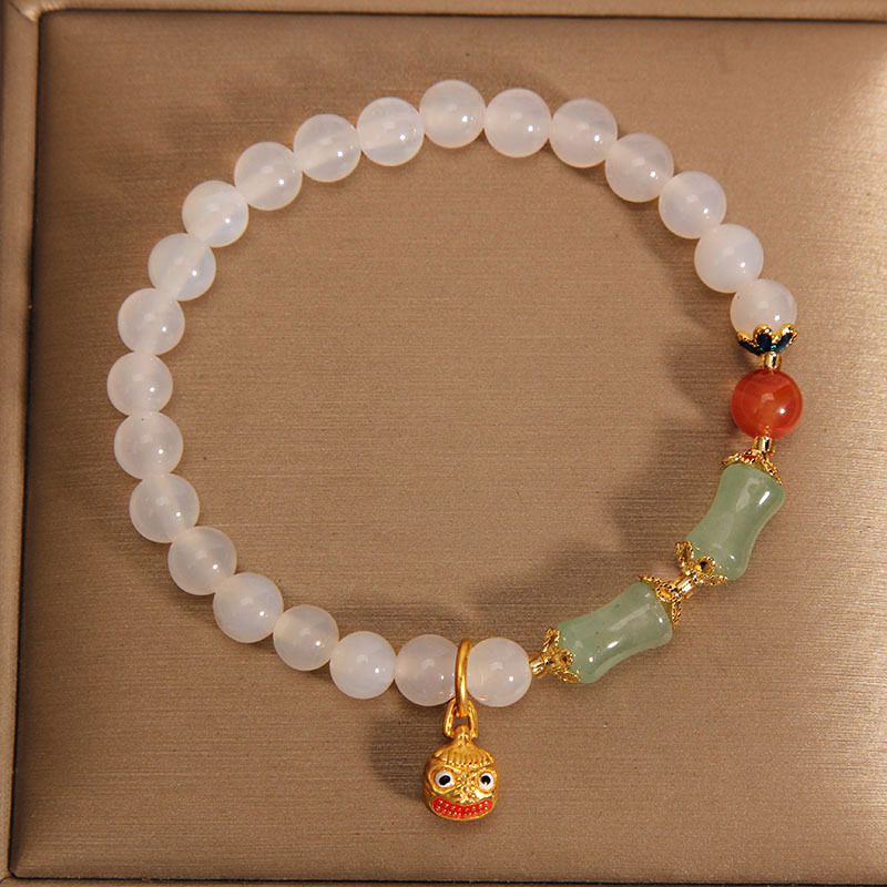 Nuevo estilo chino artístico retro dulce lindo ágata blanca bestia dorada pulsera femenina Festival de gran altura estudiante novias pulsera
