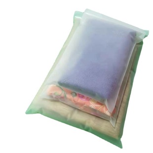 Spot frosted paste bone storage sealing bag plastic self-sealing self-kneading bag sealing bag clothing packaging bag pe cartilage bag