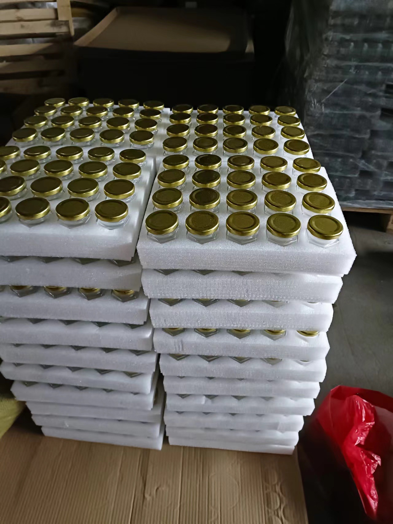 Amazon al por mayor 45ML seis botellas de miel de nido de pájaro botella de vidrio sellada de goma de gel de miel mermelada botella de prueba