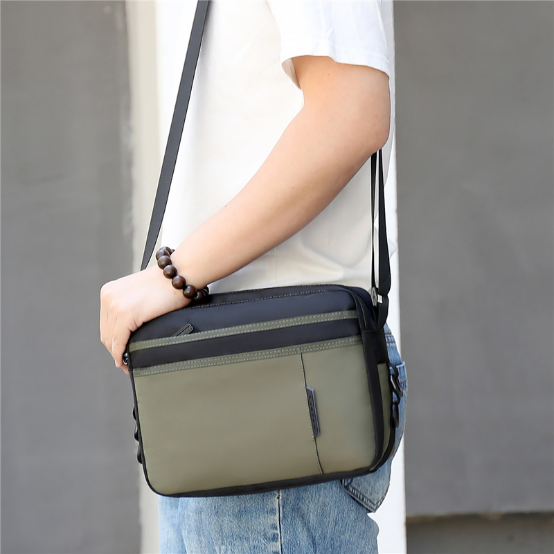 Men's bag new leisure bag simple men's shoulder bag sports men's messenger bag Oxford cloth bag Korean small bag in stock