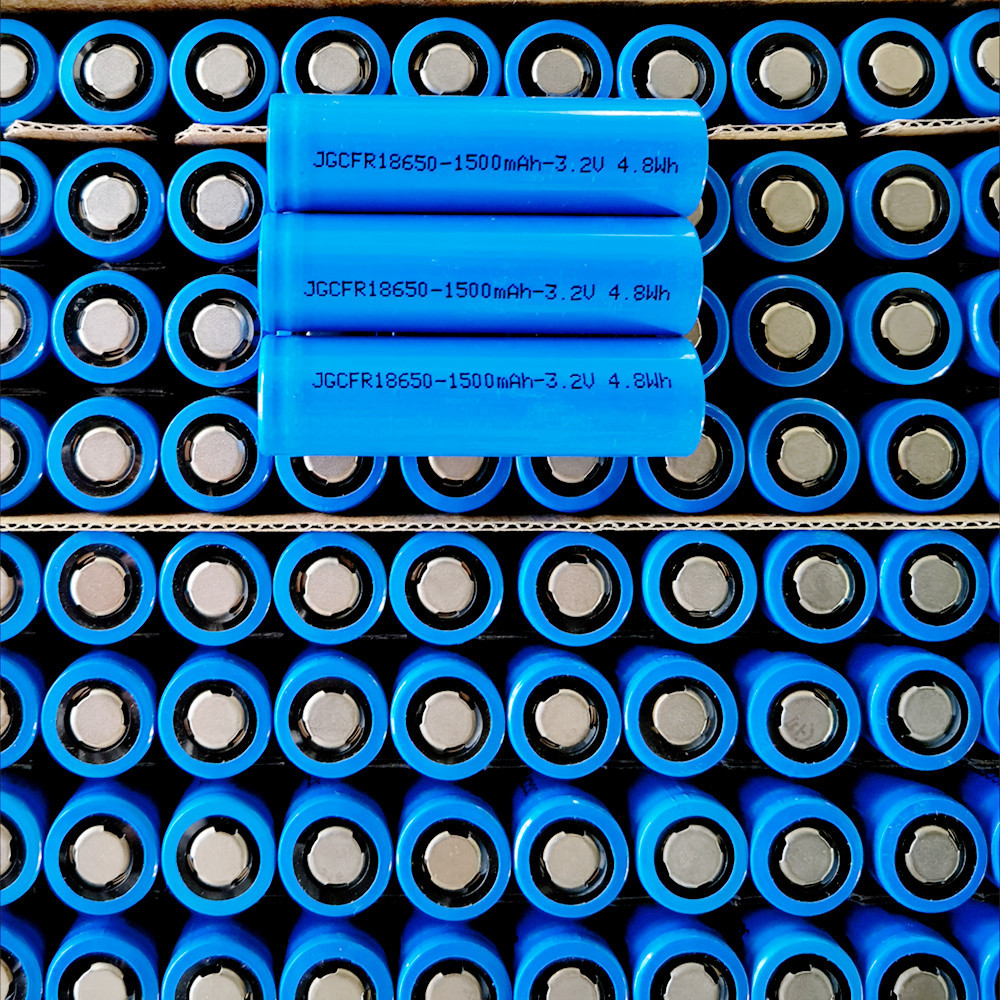 3.2V铁锂精工电池1500mAh户外露营后备箱集市太阳能庭院灯储能