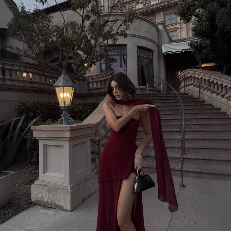 Cross-Border Women's Clothing Manufacturer Wholesale 2026 Aliexpress Hot-Selling Stylish and Fashionable Strapless Off-Shoulder Sleeveless Dress