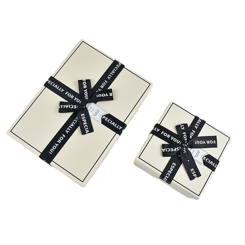 Ins style gift box companion gift empty box cosmetics lipstick box birthday gift box internet celebrity high-end gift box wholesale