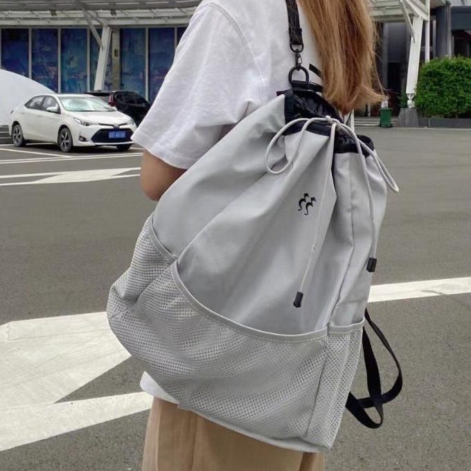 밝은 회색