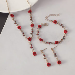 Retro French Rose Bracelet Set Female European and American INS Personalized Temperament Red Rose necklace bracelet tide