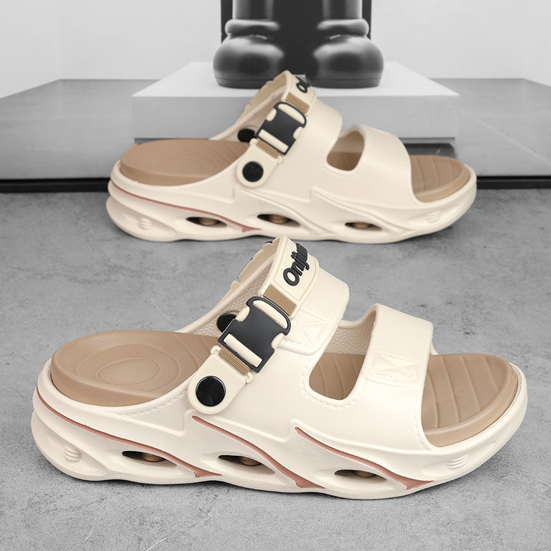 Sandalias para hombre verano 2025 nuevo estilo de uso exterior con sentido de mierda para conducir zapatillas de doble uso con fondo suave sandalias de playa antideslizantes