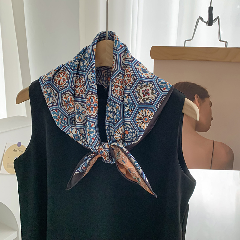 Bufanda de seda, bufanda cuadrada pequeña, nueva flor de anacardo, bufanda de seda de imitación, protección para el cuello de alta calidad, bufanda, chal, diadema