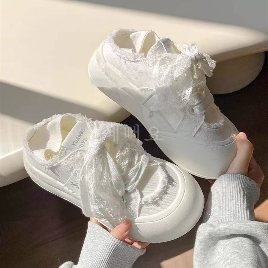 2025 nuevo verano y otoño dos zapatos de lona de suela gruesa zapatos de skate para estudiantes de mujeres zapatos blancos pequeños zapatos de pan image 3