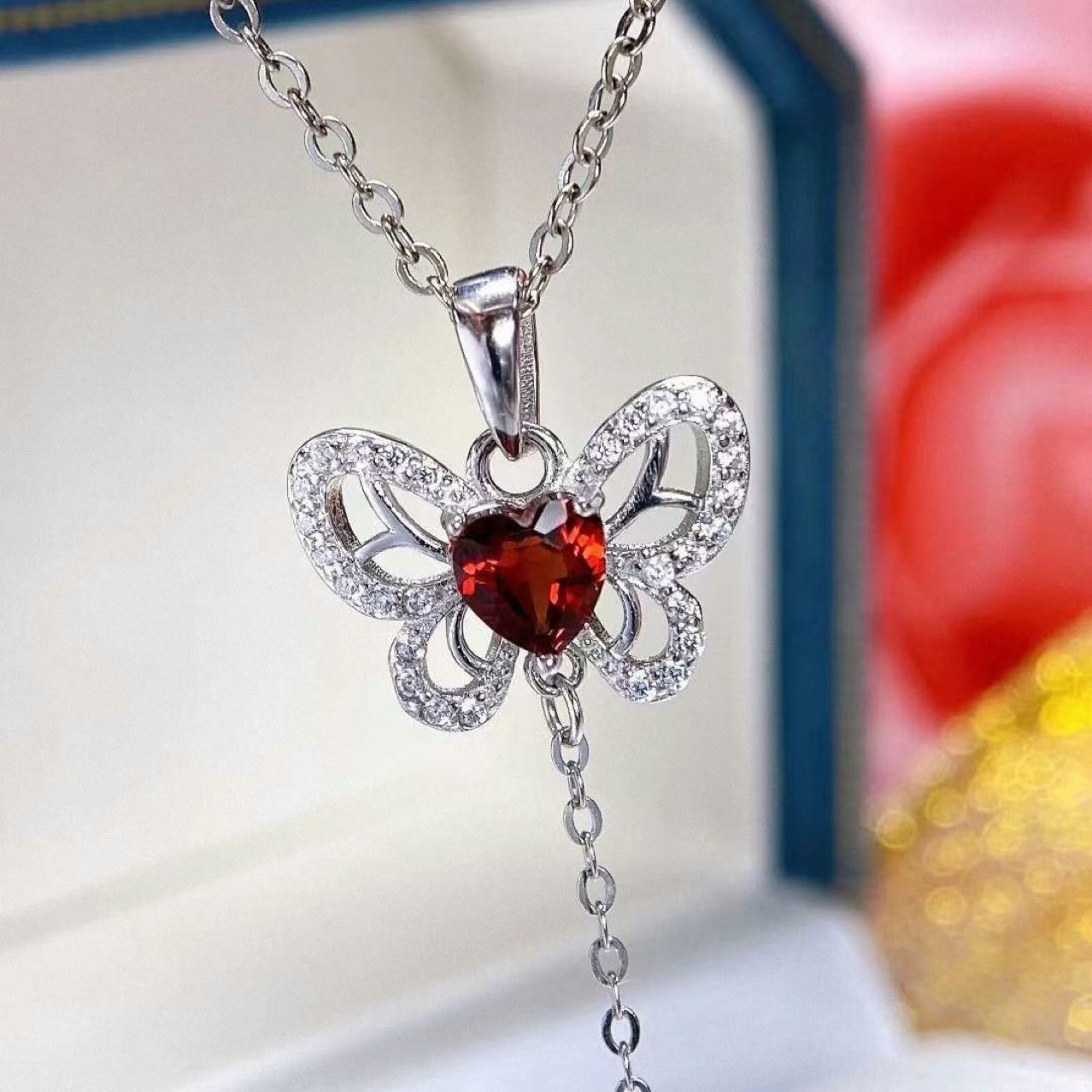 天然正酒红色石榴石吊坠 紫水晶吊坠 托帕石吊坠女项链