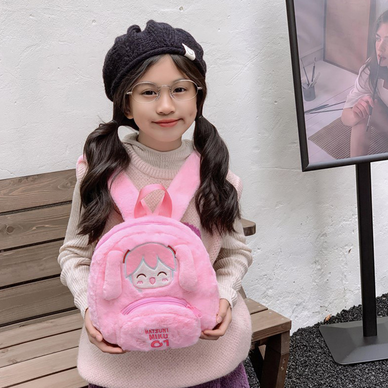 Hermosa mochila de peluche para niñas invierno nuevo tipo de caricatura mochila de jardín de infantes para niños pequeña mochila de bebé ligera
