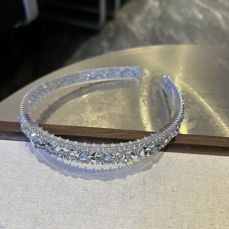 120g Weight Hair Band Hair Accessories Type 1 Piece Quantity Holiday, Daily Occasion Crystal Material Geometric Pattern All Seasons Season Women's Gender Vintage Style, Simple Style Style Vintage Style Simple Style Women's Geometric Crystal Hair Band 16
