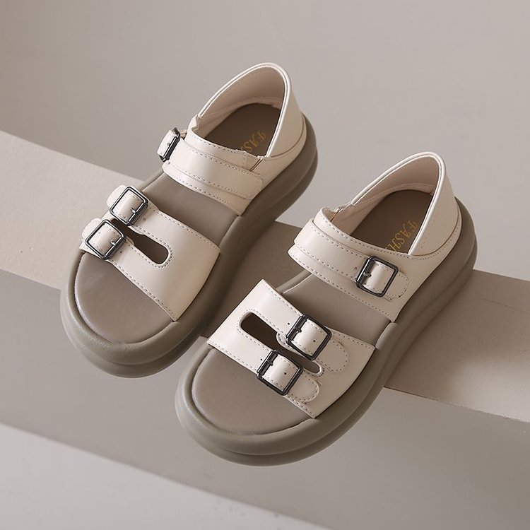 Sandalias romanas de suela gruesa para mujeres verano 2024 nueva moda dos bolsas de tacones zapatillas frías pisar mierda sensación de zapatos de playa suaves