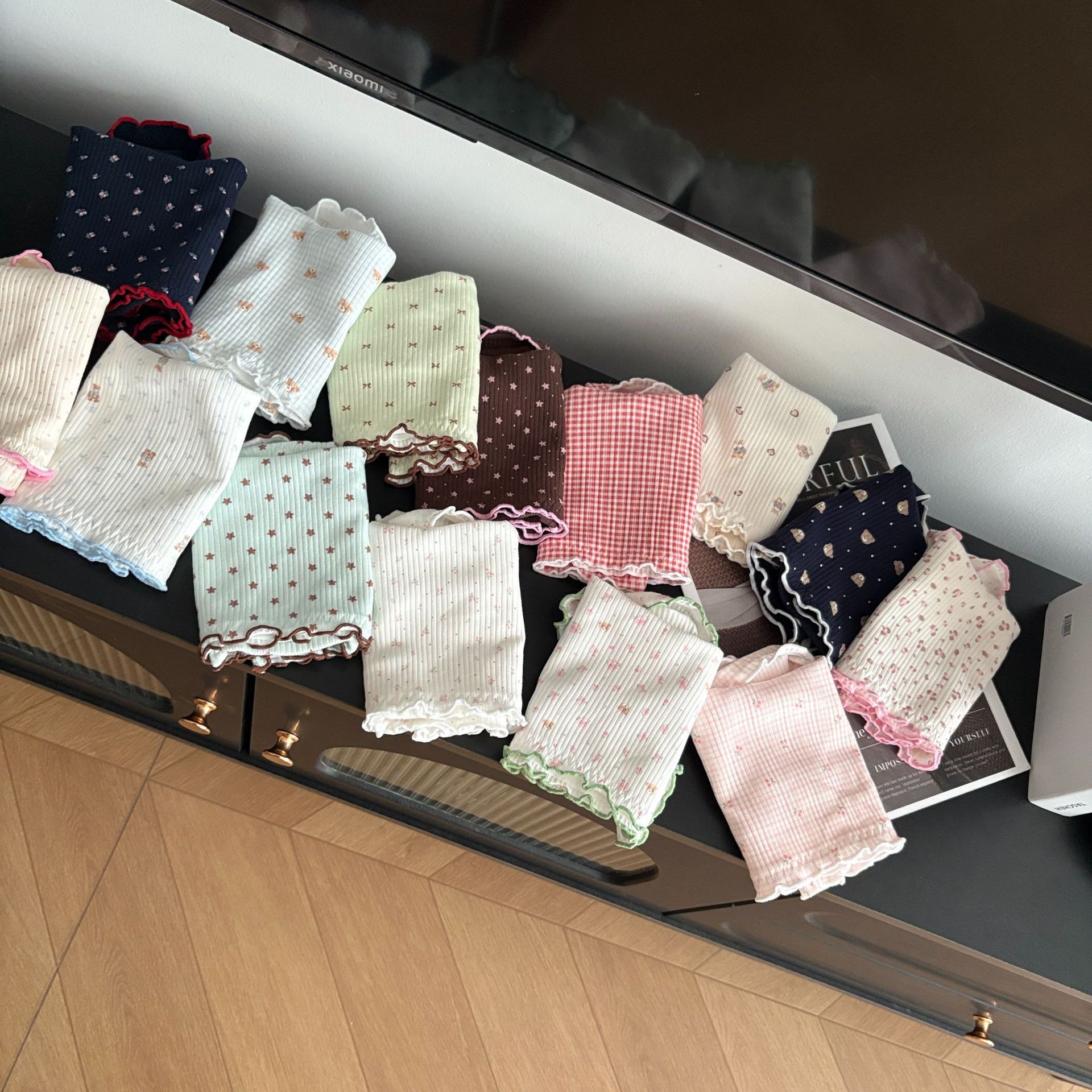 Four Seasons' main product is the 6768 healing girl sweet printed pudding ribbed cotton girls' boxer briefs in plus size