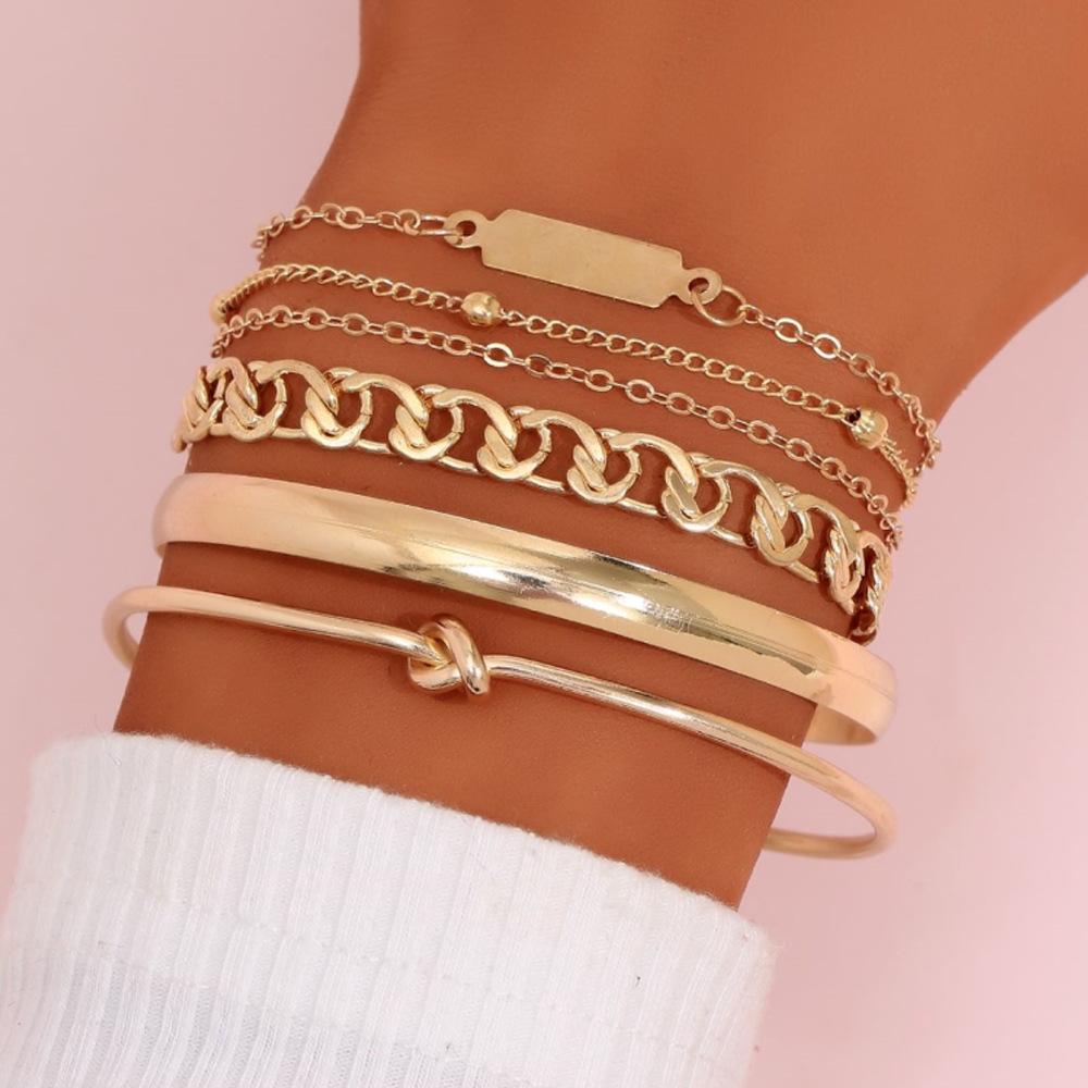 Trendy Knot Bracelet